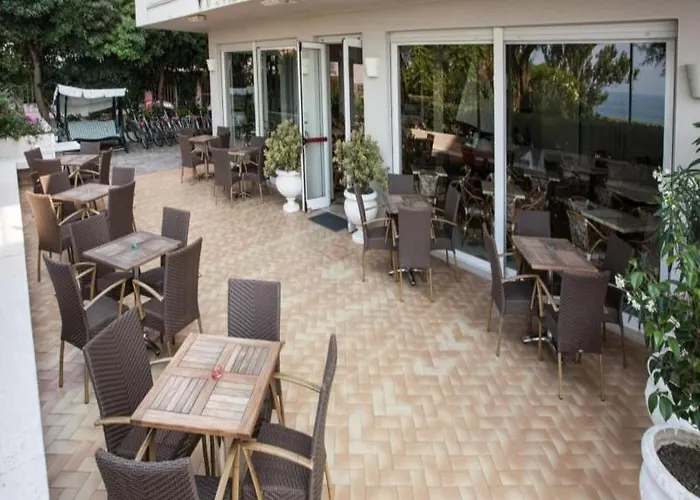 Palazzi 3* Gabicce Mare