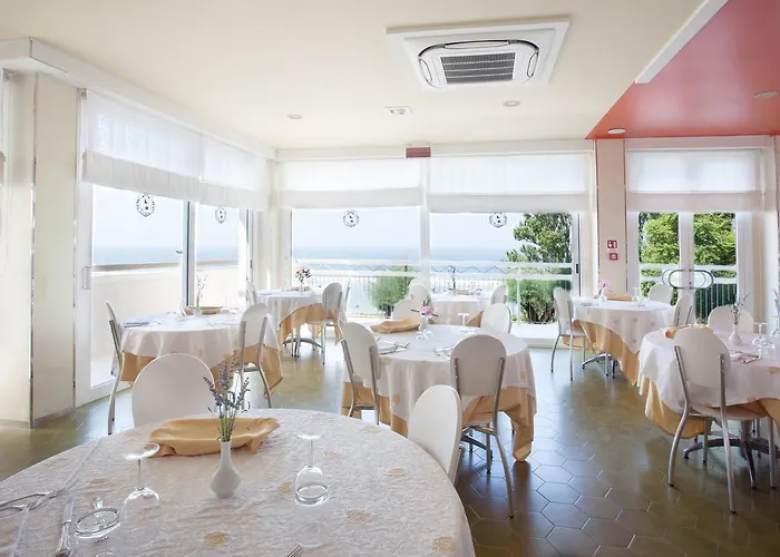 Hotell Palazzi Gabicce Mare